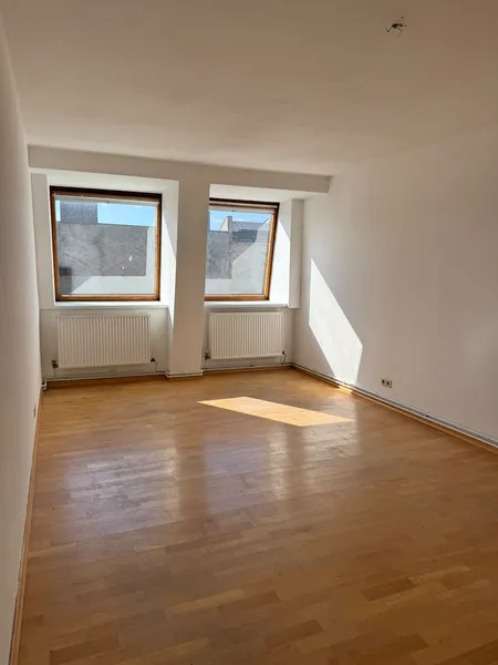 Großzügige 3-4 Zimmer Wohnung im Herzen Kreuzbergs — photo 1